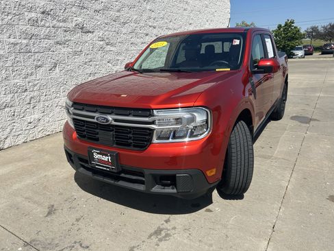 Used 2023 Ford Maverick Lariat w/ Lariat Luxury Package AWD/4WD image 3