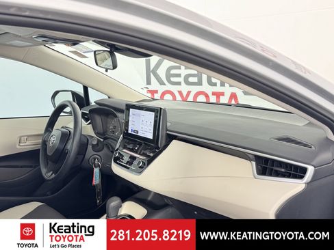 Used 2025 Toyota Corolla LE FWD image 21