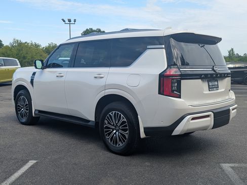 Used 2025 Nissan Armada SL w/ Captain's Chari Seat Package AWD/4WD image 7