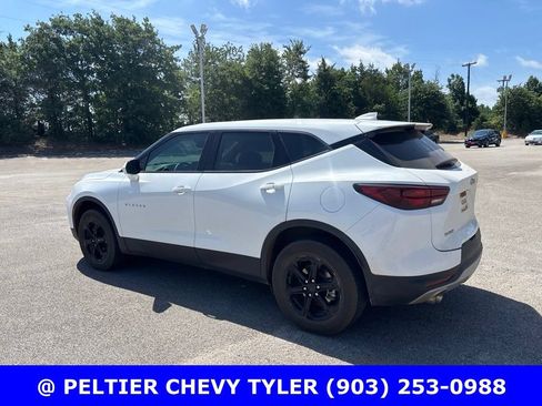 Used 2023 Chevrolet Blazer LT w/ Driver Confidence Package FWD image 5