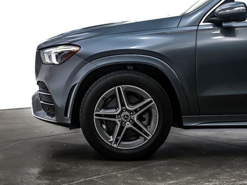 Used 2022 Mercedes-Benz GLE 450 4MATIC w/ Revised AMG Line Exterior image 10