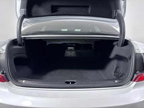 Used 2018 Volvo S90 T6 Momentum w/ Convenience Package AWD/4WD image 6