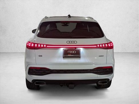 New 2025 Audi Q5 Premium Plus image 8