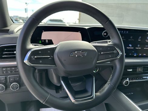 Used 2025 Chevrolet Tahoe Z71 image 26