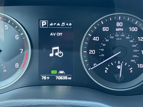 Used 2016 Hyundai Tucson Limited w/ Option Group 03 AWD/4WD image 17