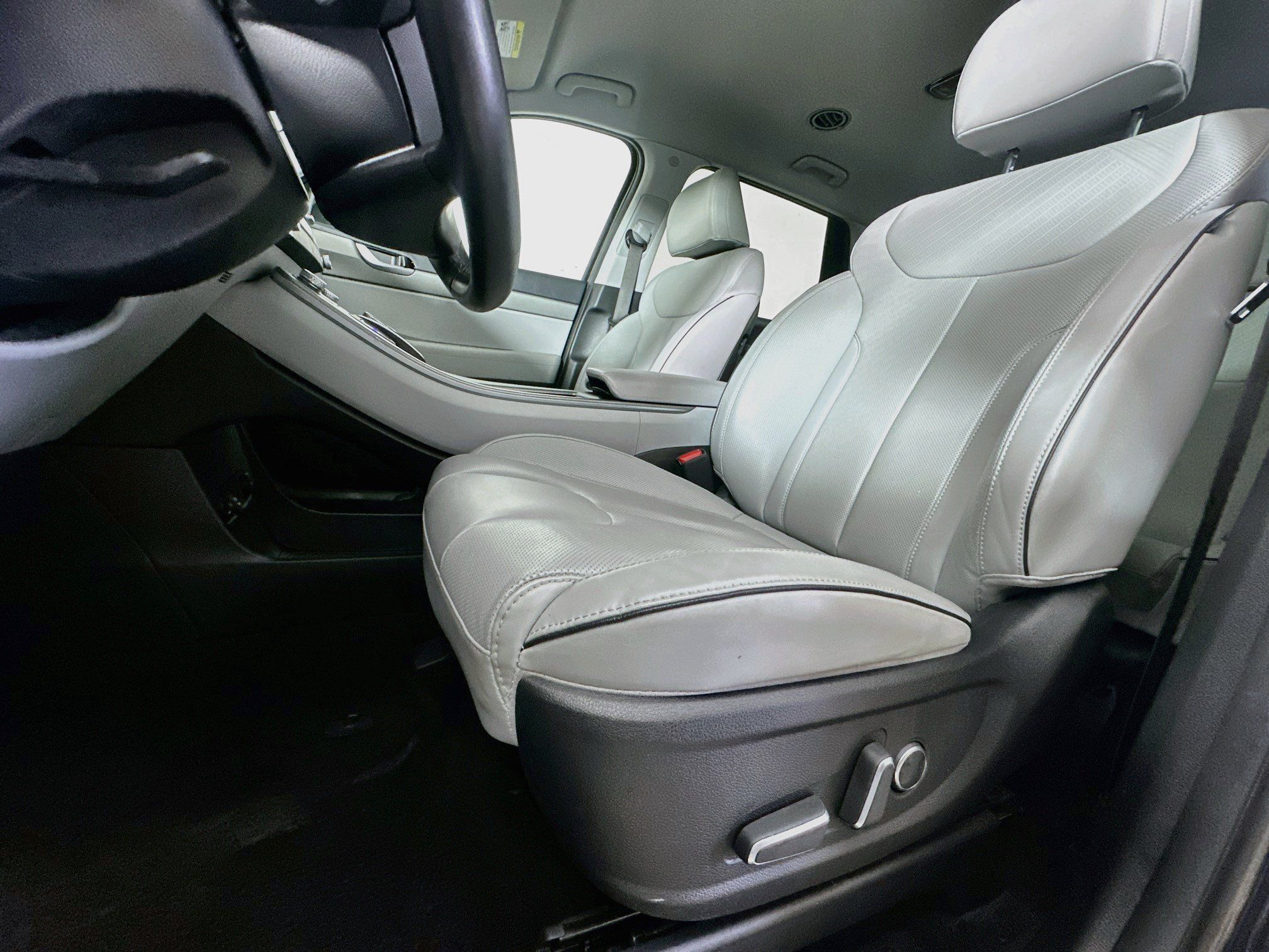 Used 2025 Hyundai Palisade SEL AWD/4WD image 13