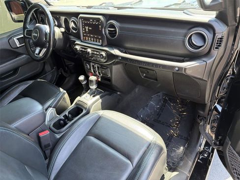 Used 2021 Jeep Wrangler Unlimited Rubicon 4xe w/ Cold Weather Group AWD/4WD image 13