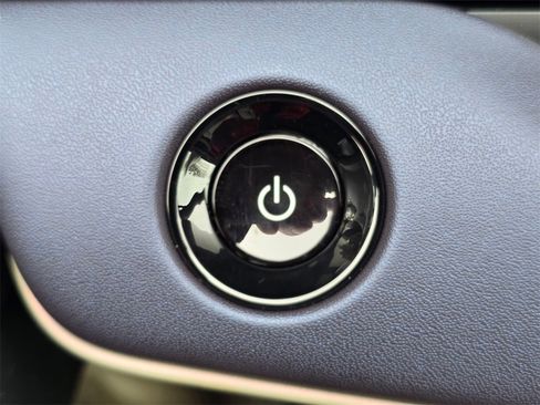 New 2026 Nissan Leaf SV+ w/ Floor Mat Package (SV+) image 30