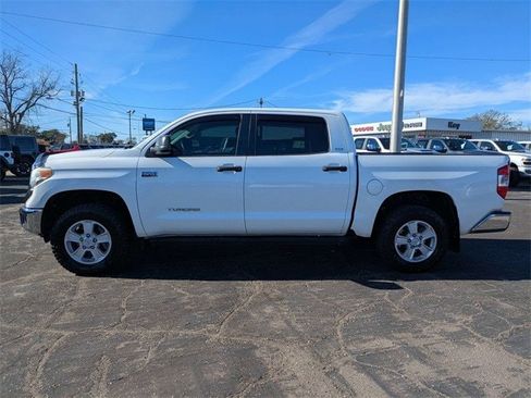 Used 2017 Toyota Tundra SR5 image 7