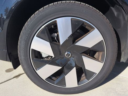 New 2025 Volvo XC60 T8 Plus w/ Protection Package Premier image 12