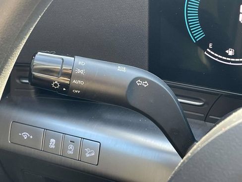 Used 2026 Hyundai Kona SE FWD image 22