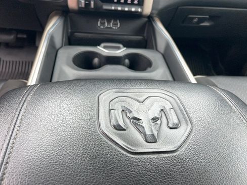 Used 2021 RAM 1500 Laramie AWD/4WD image 22