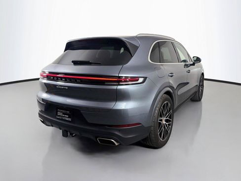 Certified 2026 Porsche Cayenne AWD/4WD image 7