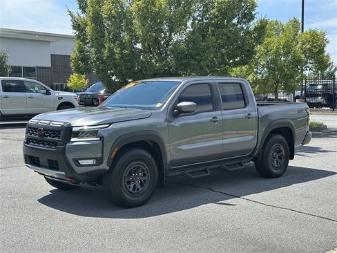 Certified 2025 Nissan Frontier PRO-4X w/ Pro Convenience Package image 3