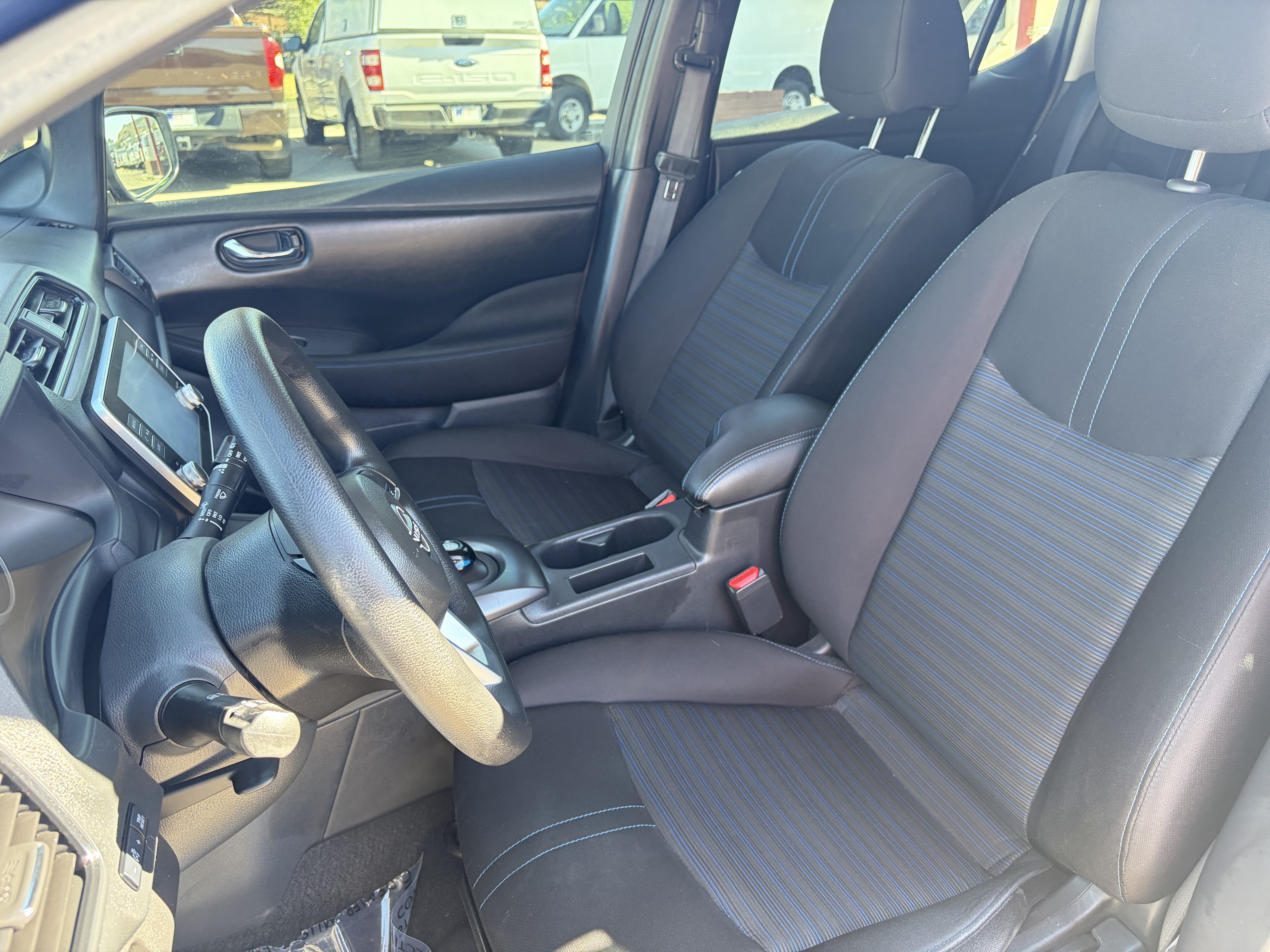 Used 2025 Nissan Leaf S FWD image 16
