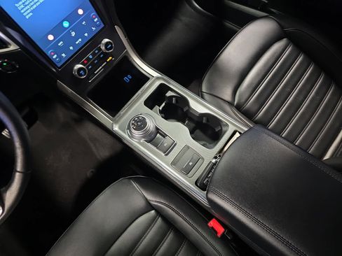 Used 2022 Ford Edge SEL w/ Convenience Package image 47