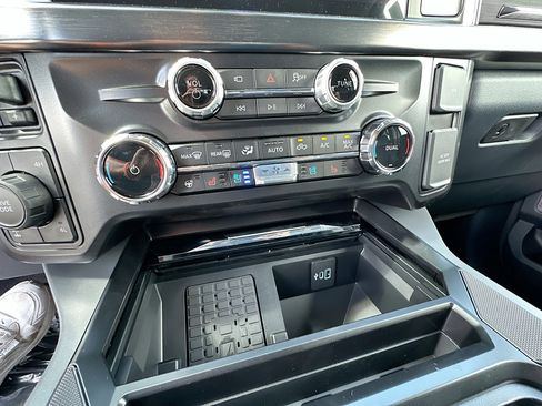 New 2026 Ford F350 Lariat w/ Black Appearance Package AWD/4WD image 22