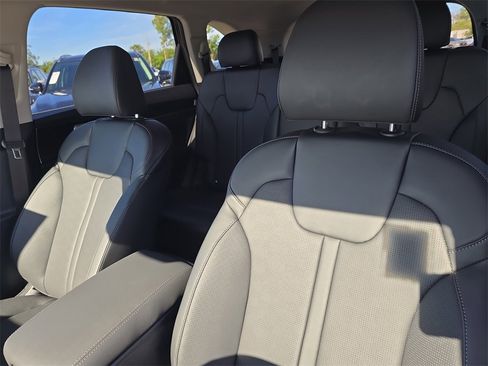 New 2026 Kia Sorento S image 23