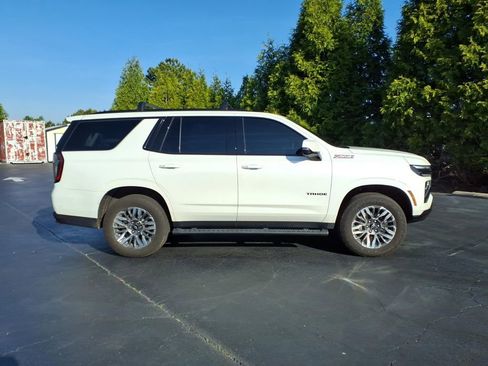 Used 2025 Chevrolet Tahoe Z71 w/ Comfort Package image 2