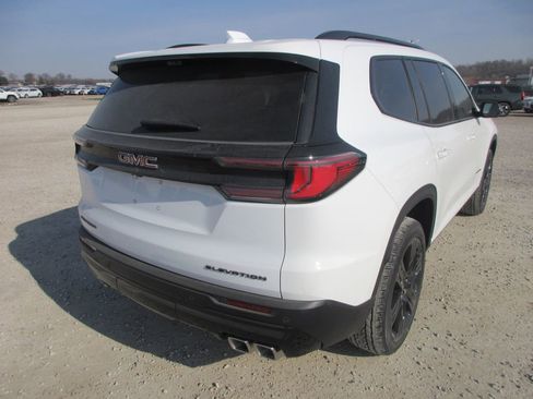 New 2026 GMC Acadia Elevation image 5