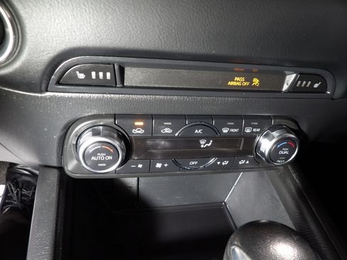 Used 2018 MAZDA CX-5 Touring w/ Preferred Equipment Package AWD/4WD image 15