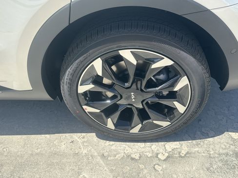 New 2026 Kia Sorento SX FWD image 10