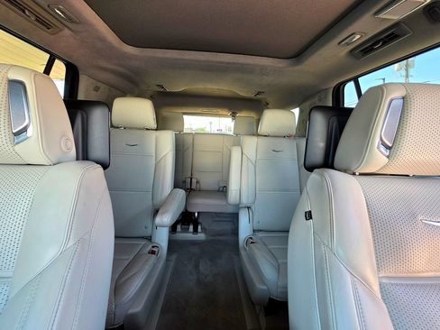 Used 2021 Cadillac Escalade Premium Luxury Platinum AWD/4WD image 72