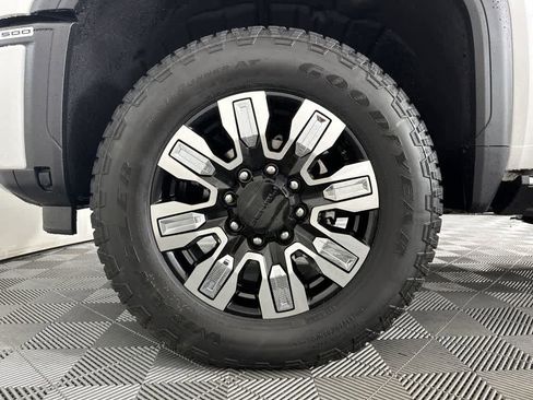 New 2025 GMC Sierra 2500 Denali w/ Denali Reserve Package image 10