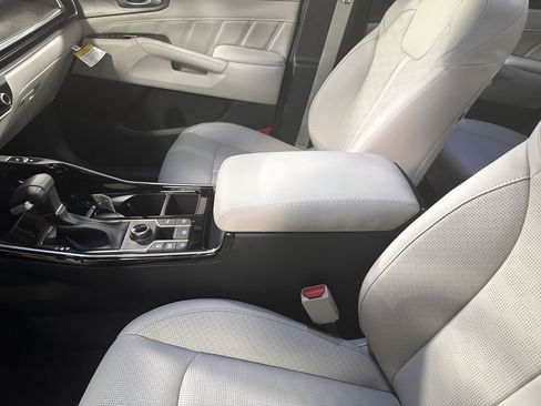 New 2025 Kia Sorento SX image 26