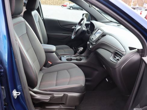 Used 2023 Chevrolet Equinox RS w/ LPO, Floor Liner Package image 18