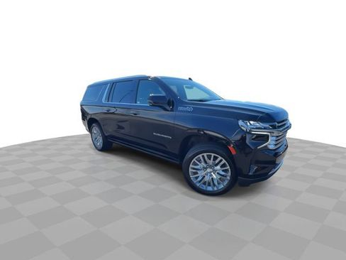 Used 2023 Chevrolet Suburban High Country AWD/4WD image 2