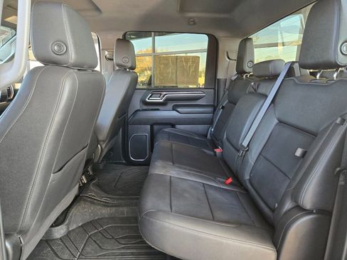 Used 2024 Chevrolet Silverado 2500 LTZ AWD/4WD image 15