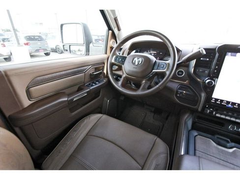 Used 2024 RAM 3500 Limited w/ Towing Technology Group AWD/4WD image 11