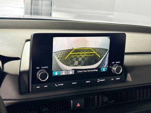 Certified 2025 Honda CR-V EX image 17