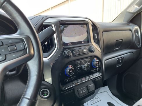 Used 2022 Chevrolet Silverado 1500 LT AWD/4WD image 37