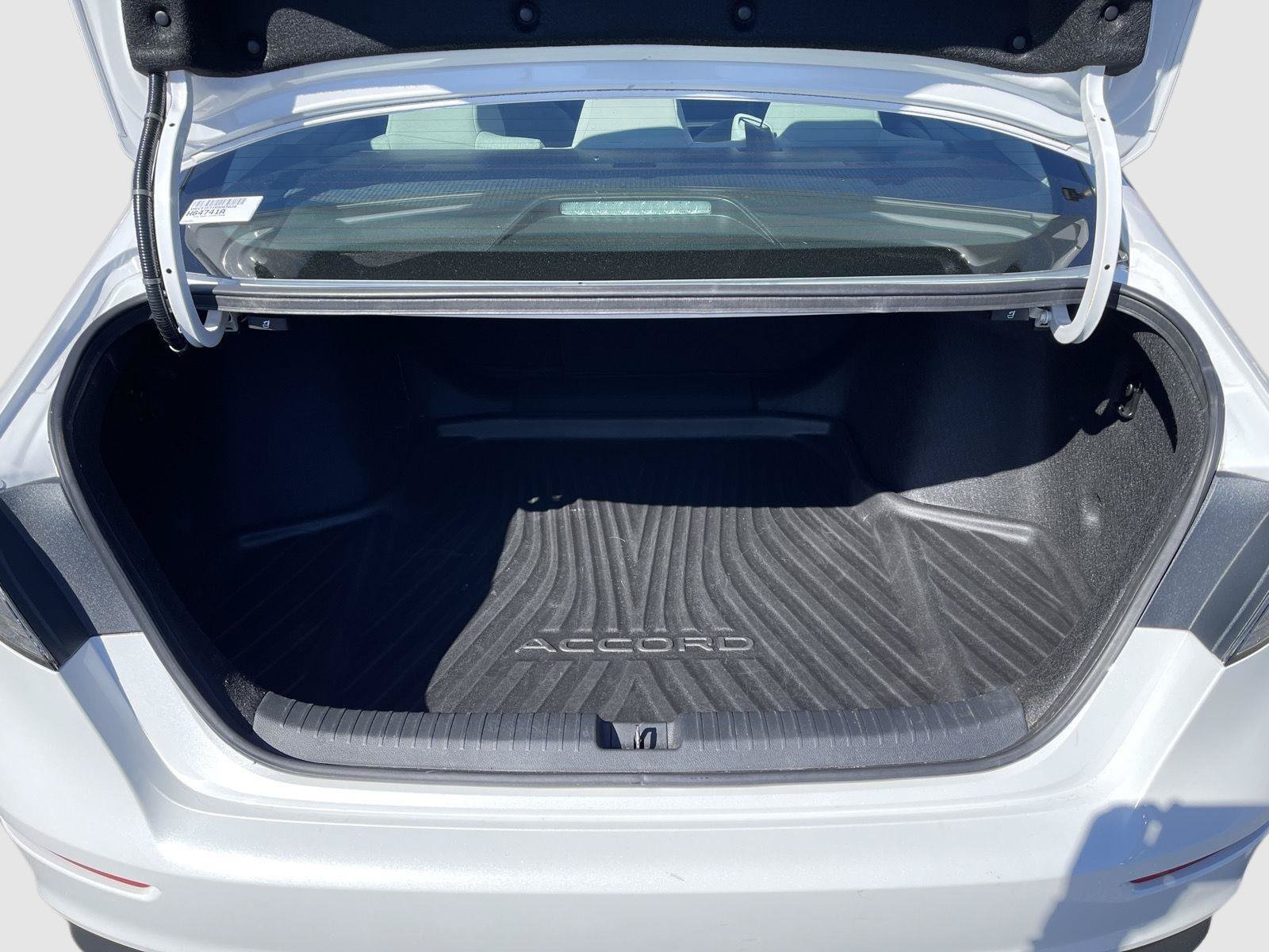 Used 2024 Honda Accord EX image 16