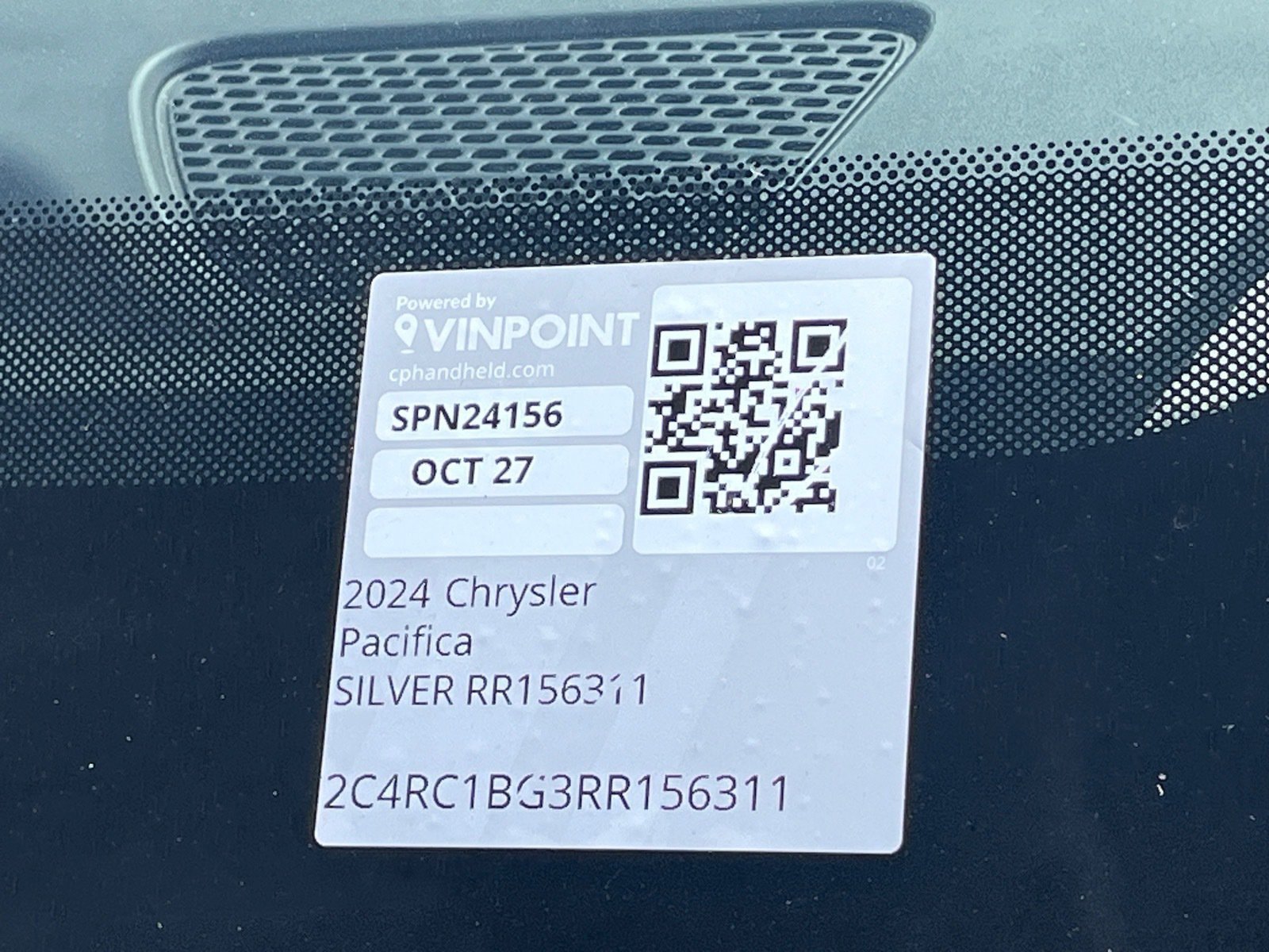 Used 2024 Chrysler Pacifica Touring-L FWD image 31
