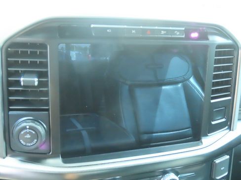 Certified 2023 Ford F150 Platinum w/ Equipment Group 701A High image 28