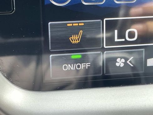 Used 2025 Subaru Outback Premium w/ Popular Package #1A image 28