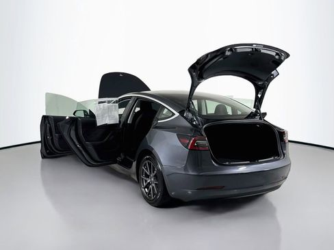 Used 2018 Tesla Model 3 Long Range RWD image 29