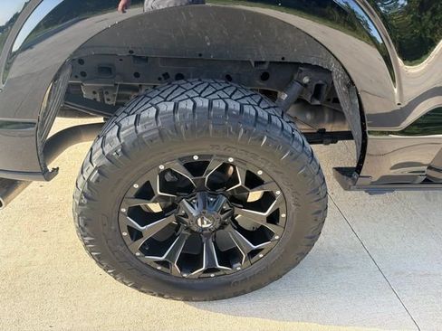 Used 2022 Ford F150 Platinum w/ Equipment Group 701A High AWD/4WD image 9