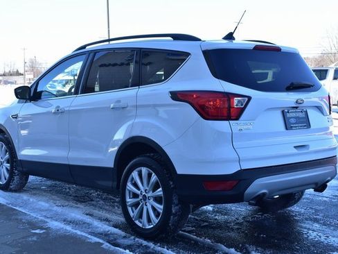 Used 2019 Ford Escape SEL image 10