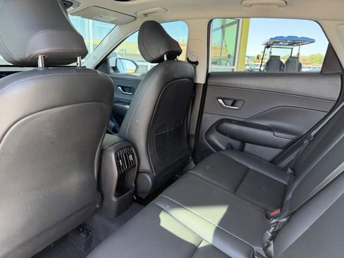Used 2024 Hyundai Kona Limited FWD image 34
