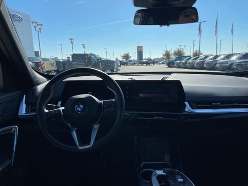 Used 2025 BMW X1 xDrive28i image 12