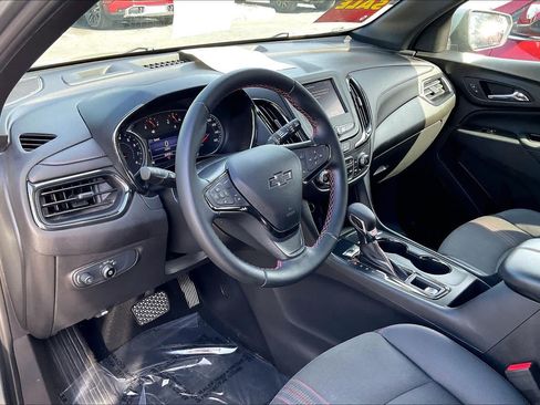 Used 2023 Chevrolet Equinox RS FWD image 14