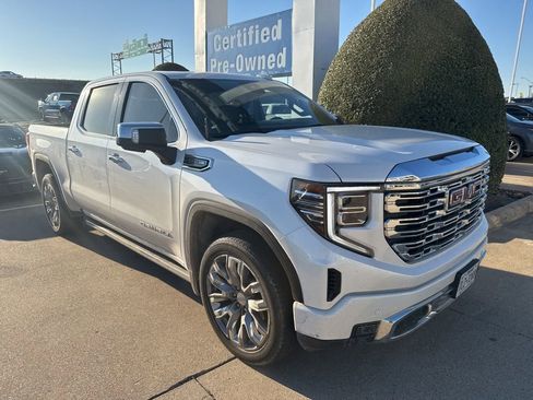 Used 2024 GMC Sierra 1500 Denali w/ Denali Reserve Package image 3