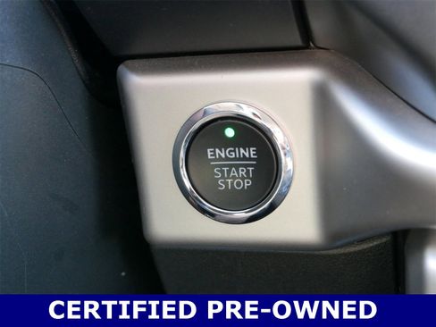 Certified 2024 Ford Expedition XLT image 29