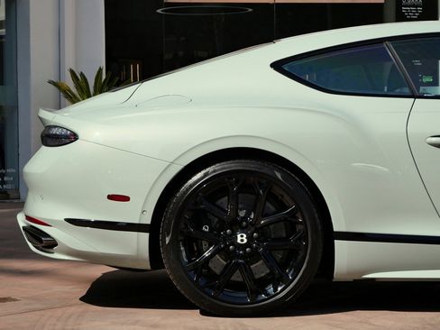 New 2025 Bentley Continental GT Speed image 9