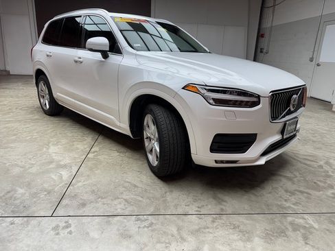 Used 2020 Volvo XC90 T6 Momentum image 8