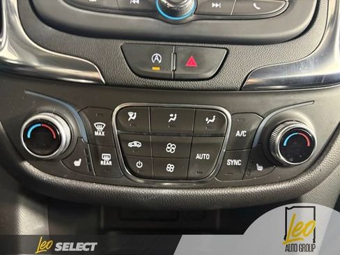 Used 2024 Chevrolet Equinox LT w/ LPO, Floor Liner Package FWD image 19